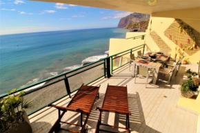 Charming Penthouse Apartment In Pestana